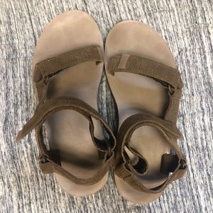 Suede tan/brown TEVA sandals
